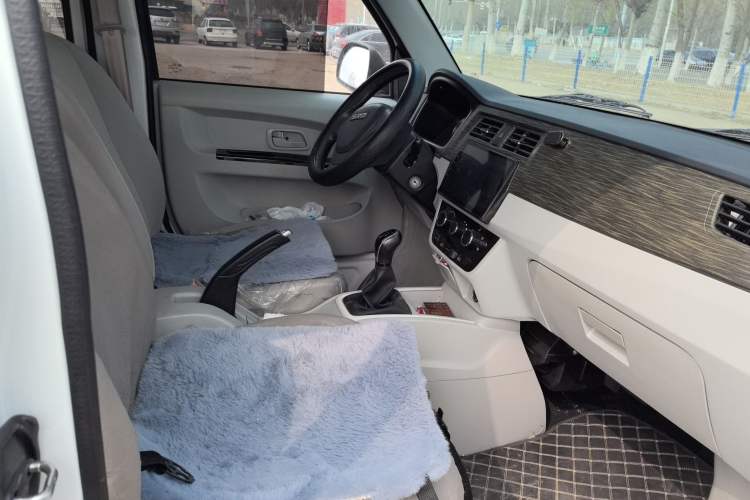 Used SRM New Haishi X30L 2024 1.6L Business Edition Van 2/5 Seats Front-mounted Air Conditioning Version SWJ16