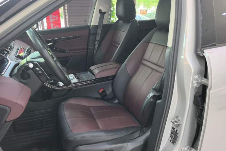 Used Land Rover Range Evoque 2023 Aurora L 249 PS Luxury Edition
