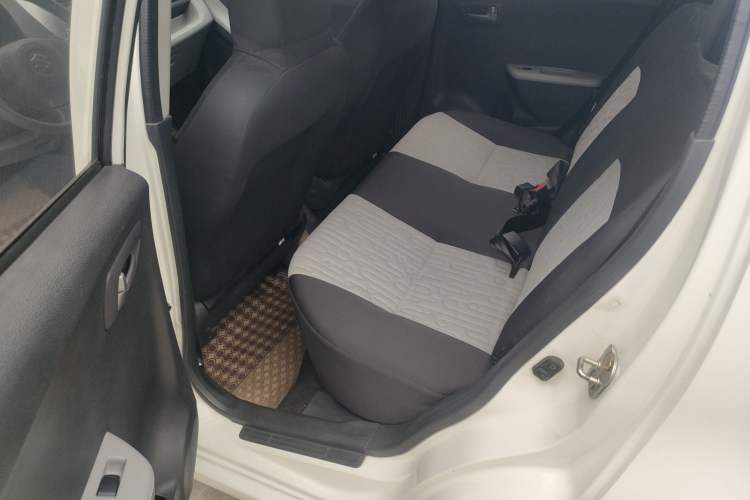Used Suzuki Alto 2013 1.0L Automatic Luxury Model
