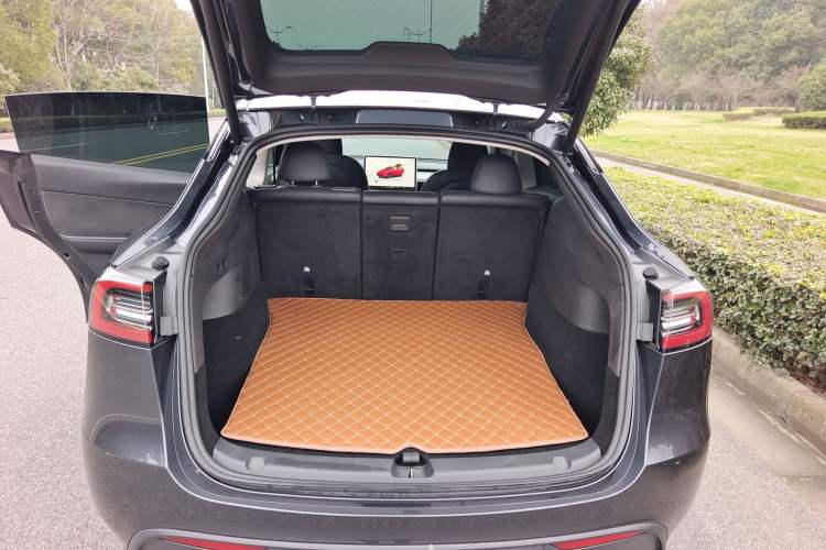 Used Tesla Model Y 2024 Rear-Wheel-Drive Version