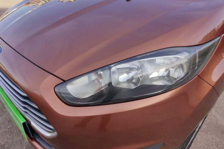 Used Ford Fiesta 2013 Hatchback 1.5L Automatic Fashion Edition
