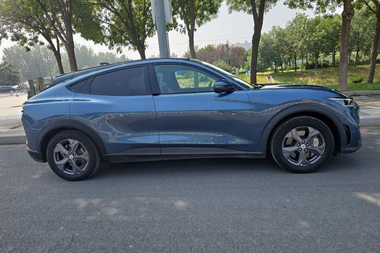 Used Ford Mustang Mach-E 2021 Leap Edition Rear-Drive Version (Standard Range)