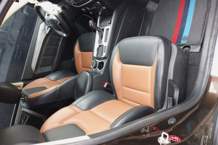 Used Geely Auto Vision X6 2016 1.3T CVT Luxury Model Interior 1