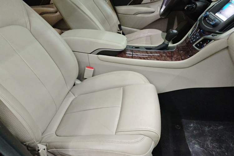 Used Buick LaCrosse 2013 2.4L SIDI Leading Comfort Version