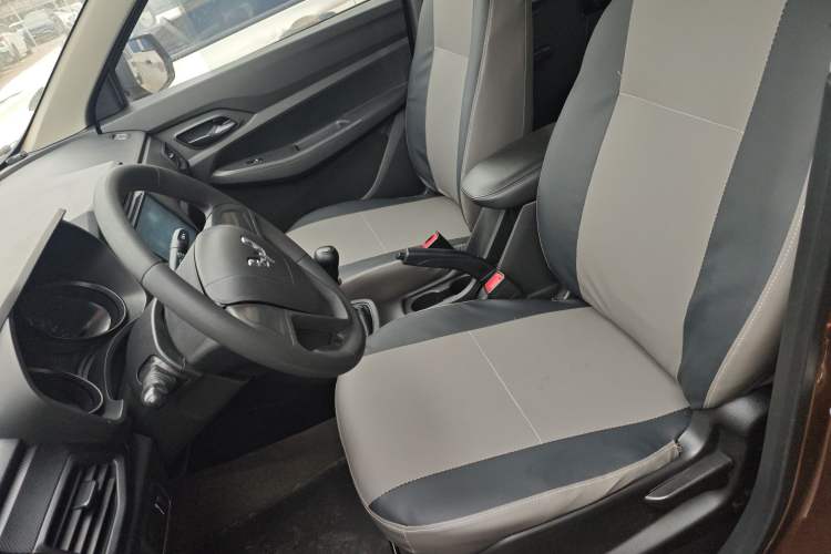 Used Wuling Hongguang 2021 1.5L S Base Version LAR