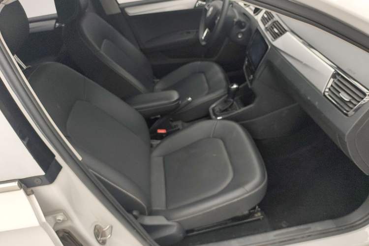 Used Skoda Rapid 2022 1.5L Automatic Comfort Edition Interior 7