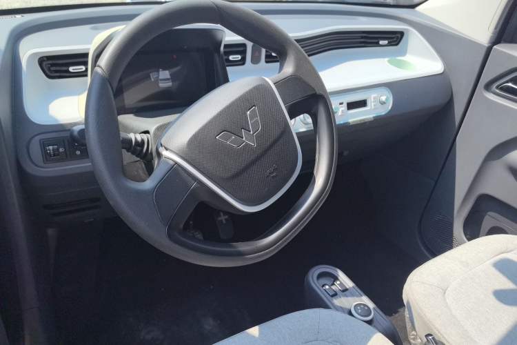 Used Wuling Hongguang MINIEV 2022 Macaron Premium Model – Lithium Iron Phosphate