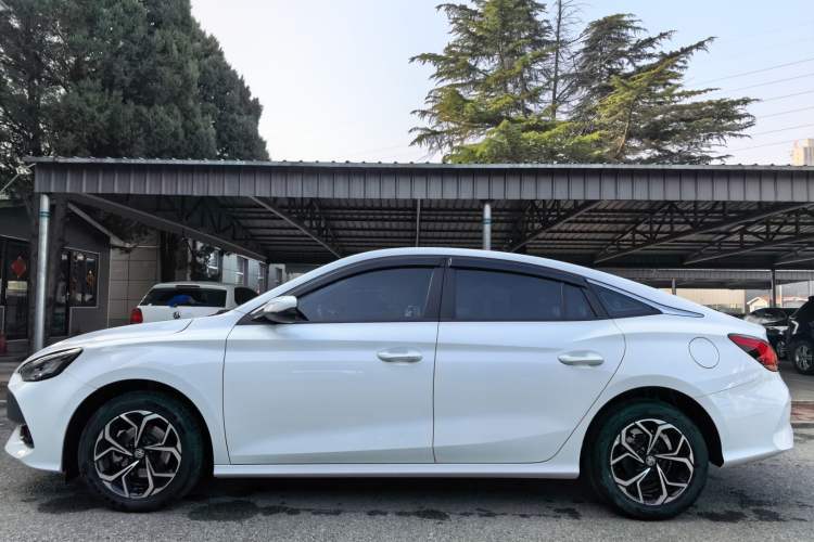 Used MG 5 2023 180 DVVT Manual Fashion Edition