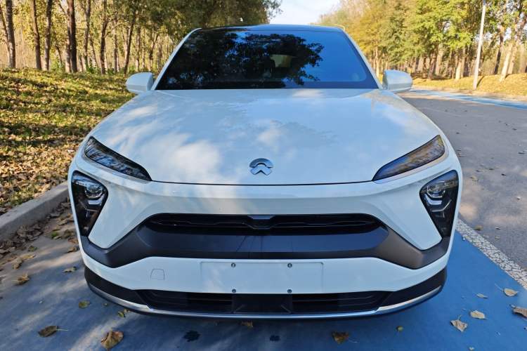 Used Nio EC6 2022 75 kWh Sport Edition Exterior 1