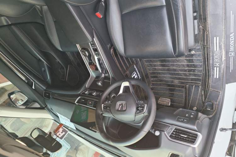 Used Honda Accord 2022 260TURBO Phantom Night · Prestige Edition Interior 1