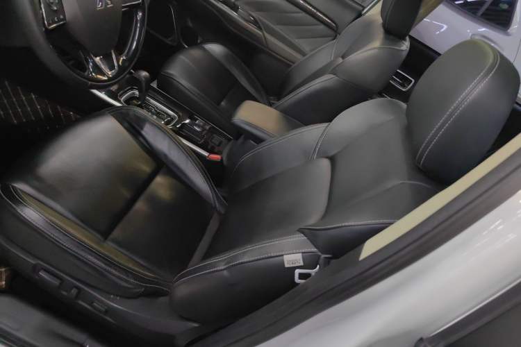 Used Mitsubishi Outlander 2020 2.0L Two-Wheel Drive Enjoyment Version 5 Seats