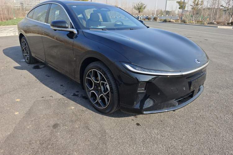 Used CHANGAN NEVO A07 2025 Blue Whale Range-Extending Version 230 Flagship Model Exterior 1