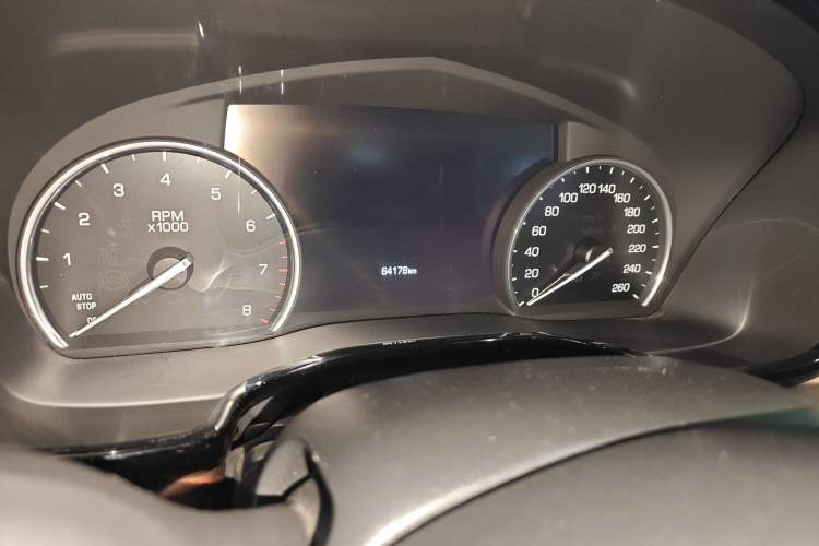 Used Cadillac XT5 2018 28E 4x4 Platinum Edition
