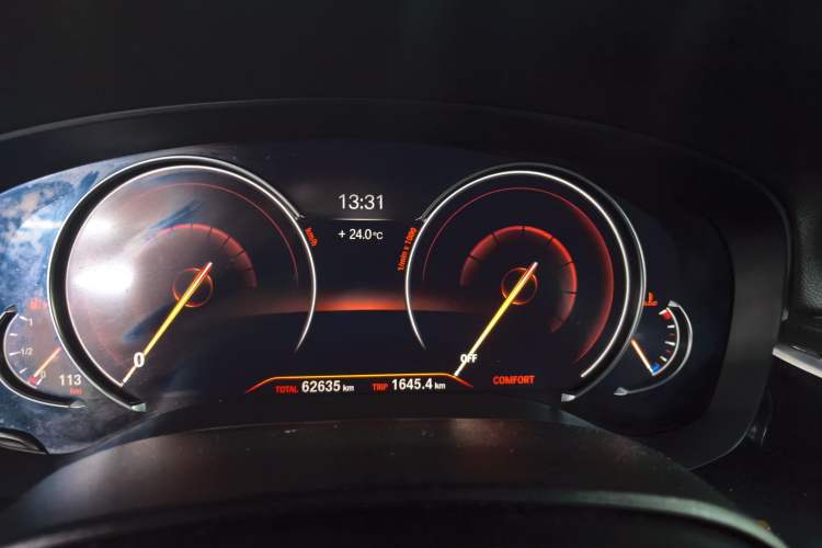 Used BMW 5 Series 2018 525Li M Sport Package Odometer Close Up