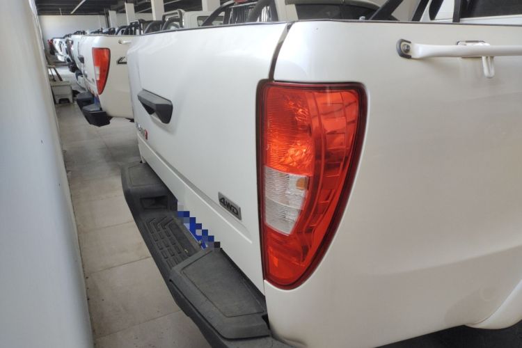 Used JMC Yuhu 7 2020 2.0T Diesel Manual 4x4 Comfort Edition Long Wheelbase China VI Emission Standard JX4D20A6L