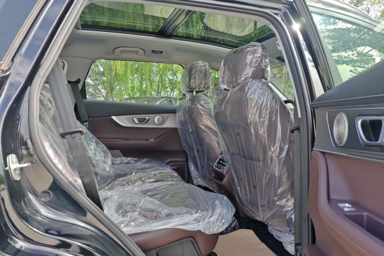 Used Chery Tiggo 8 PRO 2025 390T Two-Wheel Drive Prestige Version I
