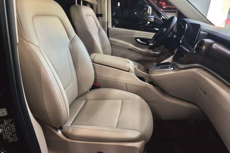 Used Mercedes-Benz V-Class 2020 V 260 L Long-wheelbase Luxury Edition
