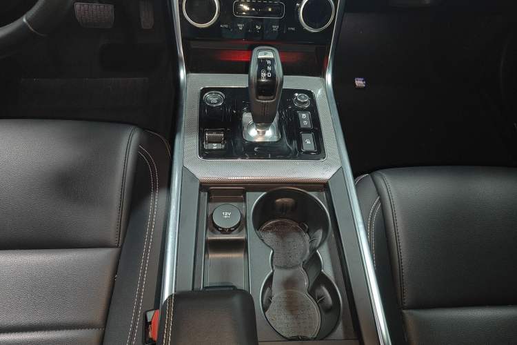 Used Jaguar XEL 2020 2.0T 200 PS R-DYNAMIC S Advanced Sport Edition
