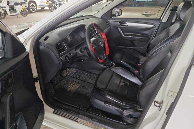 Used Volkswagen Gran Lavida 2014 1.4TSI Automatic 30th Anniversary Edition