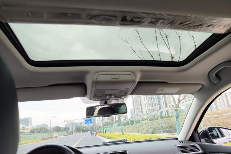 Used Volkswagen Passat 2014 1.8TSI DSG Prestige Edition Headliner