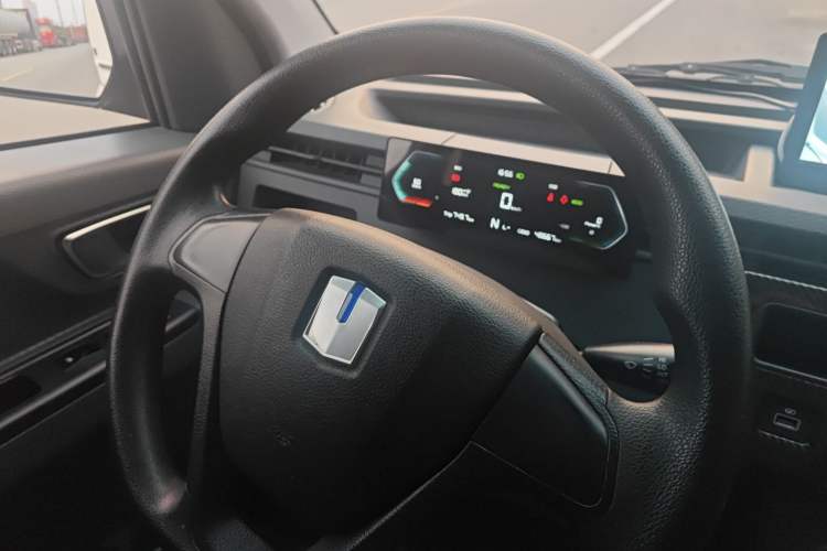 Used Farizon Xingxiang V 2023 V6E Ningde Times 41.86kWh Value Edition
