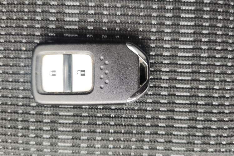 Used Honda Vezel 2016 1.8L CVT Front-Wheel Drive Pioneer Edition
