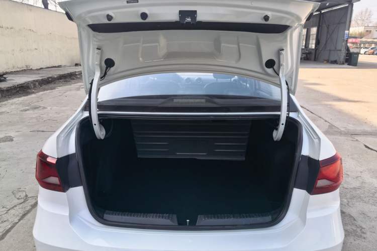 Used Jetta VA3 2019 1.5L Manual Entry-Level Version