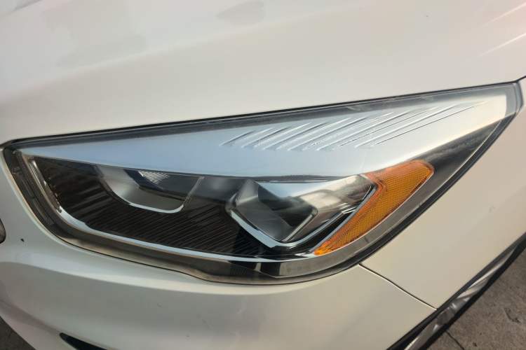 Used Ford Kuga 2017 EcoBoost 180 Two-Wheel-Drive Luxury Wing Edition