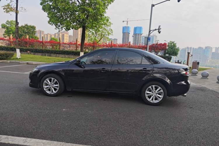 Used Mazda 6 2015 2.0L Automatic Classic Version Exterior 4