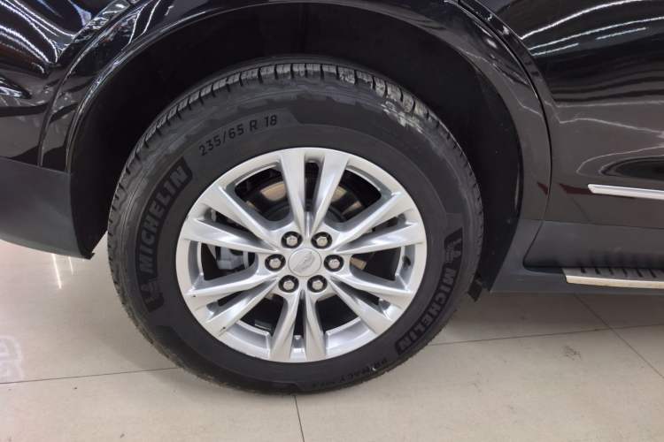 Used Cadillac XT5 2022 2.0T Two-Wheel Drive Luxury Version Exterior 4