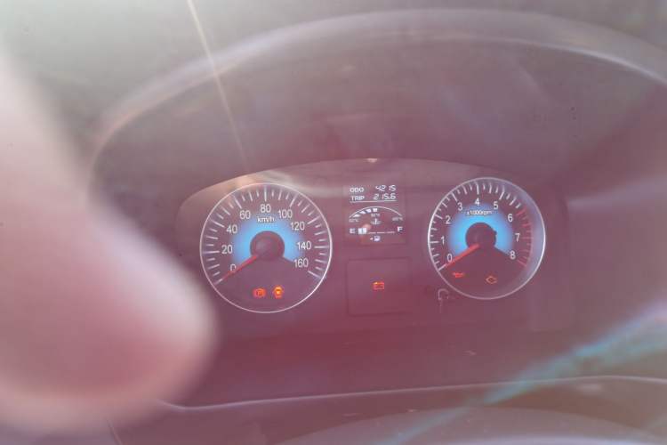 Used Jinbei Gold Hiace 2024 1.5L Passenger Vehicle Engineering Lion 9 Seats
