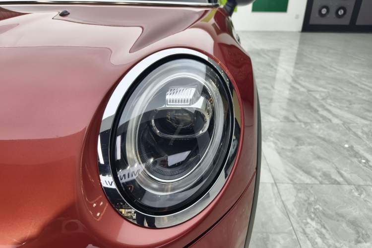 Used MINI 2020 1.5T COOPER Three-Door Midnight Red Limited Edition
