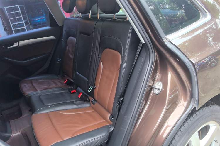 Used Audi Q5 2016 40 TFSI Technology Edition Interior 1