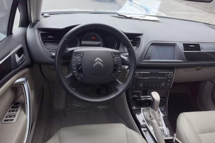 Used Citroen C5 2014 2.0L Automatic Zunyue Model