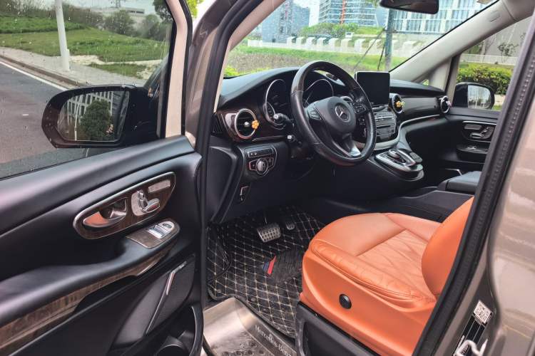 Used Mercedes-Benz V-Class 2018 V 260 L Prestige Extended Version China V Driver Seat