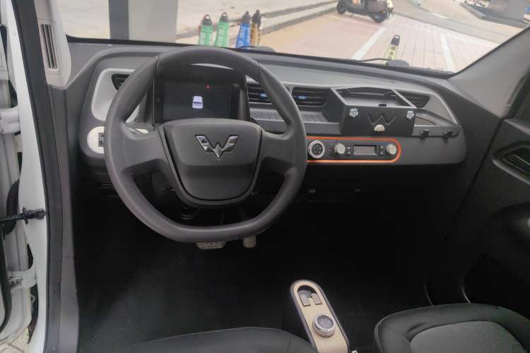 Used Wuling Hongguang MINIEV 2021 Macaron Fashion Model Lithium Iron Phosphate