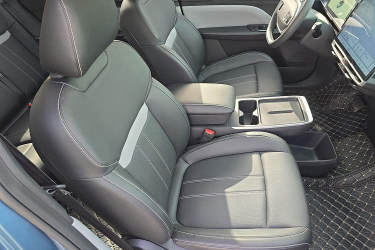 Used Venucia VX6 2024 520 Travel Edition
