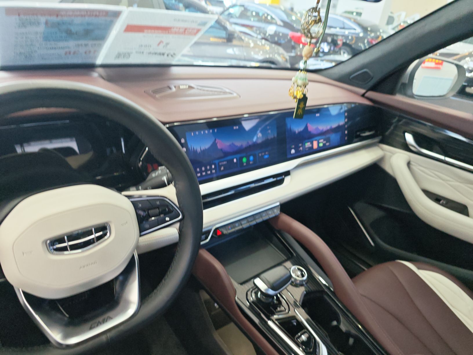 Geely Auto Monjaro L 2021 2.0TD DCT EVO Two-Wheel Drive Prestige Version — снимка 18