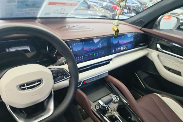 Used Geely Auto Monjaro L 2021 2.0TD DCT EVO Two-Wheel Drive Prestige Version Interior 6