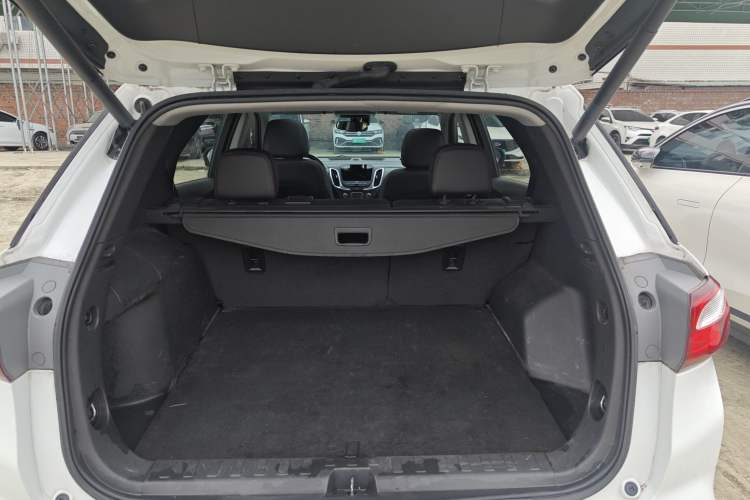 Used Chevrolet Equinox 2018 Redline 550T Automatic All-Wheel-Drive RS Edition