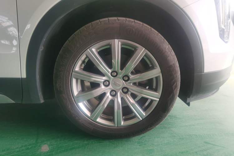 Used Cadillac XT4 2022 28T Two-Wheel-Drive Luxury Version
