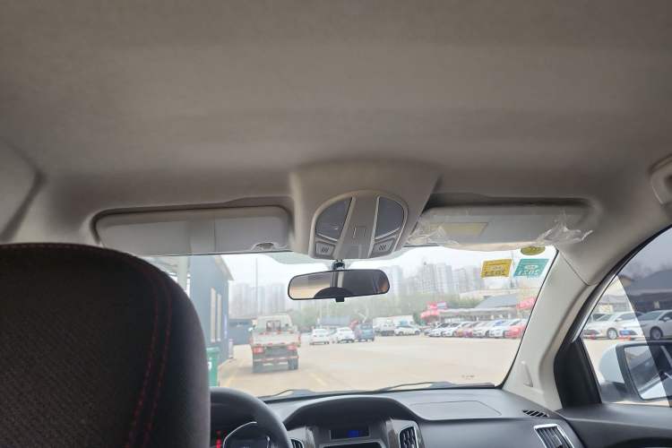 Used FAW Yingzhi G3 2016 1.5L Manual Comfort Edition Headliner