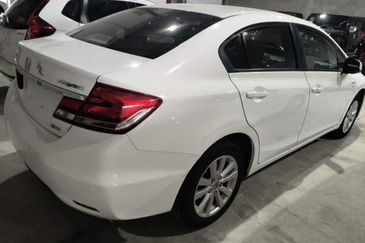Used Honda Civic 2014 1.8L automatic comfort version
