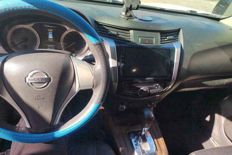 Used Nissan Terra 2018 2.5L Automatic 4x4 Luxury Edition