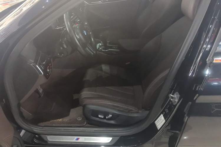 Used BMW 5 Series 2019 Restyled 525Li M Sport Package