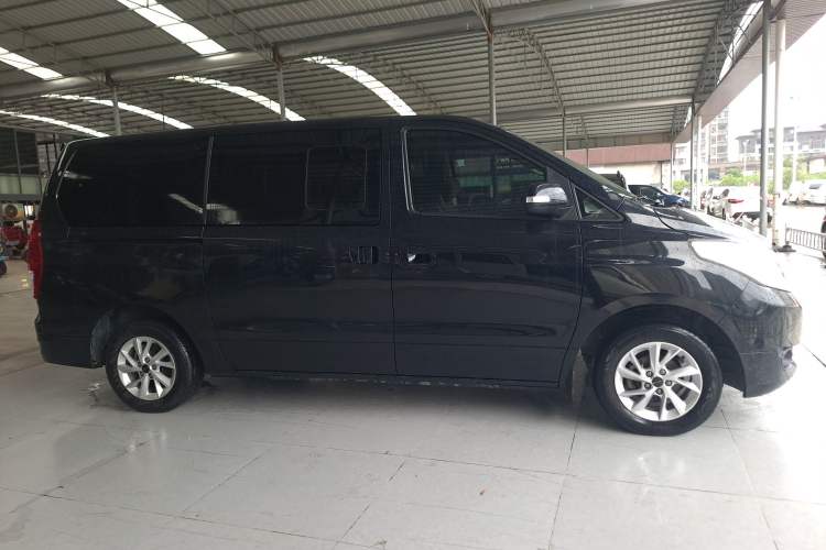Used FORTHING Lingzhi PLUS 2021 2.0L Manual Luxury 7-Seater