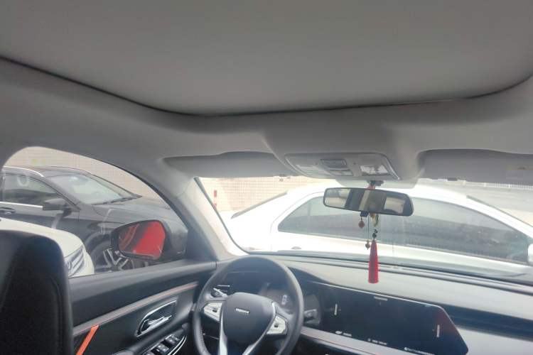 Used CHANGAN OSHAN X7 PLUS 2022 1.5T Blue Whale Edition Automatic Prestige Version Interior 5