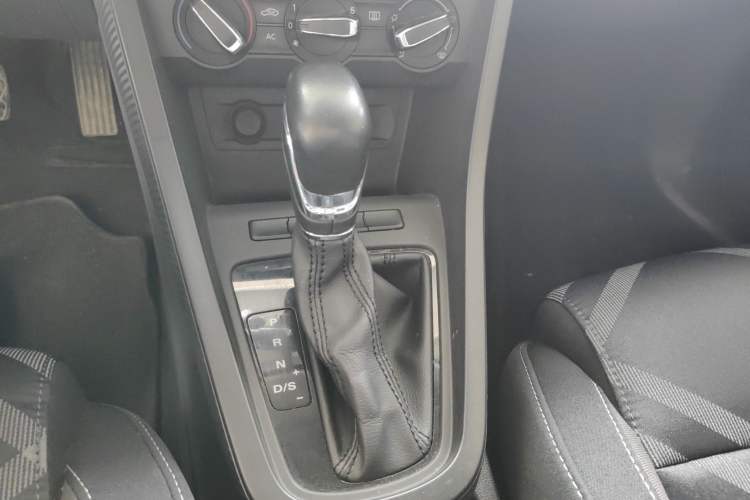 Used MG 3 2017 1.5L Automatic Smart Connect Elite Edition