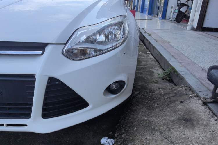 Used Ford Focus 2012 Sedan 1.6L Automatic Comfort Model