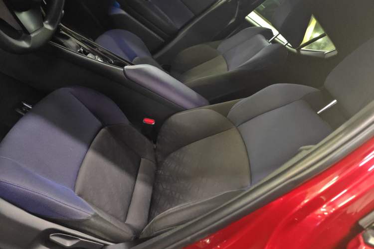 Used Toyota C-HR 2018 2.0L Leading Edition China V-standard
